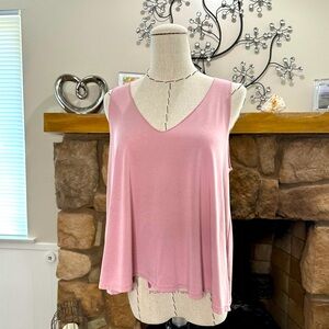 Abound- pink slightly crop tank top.